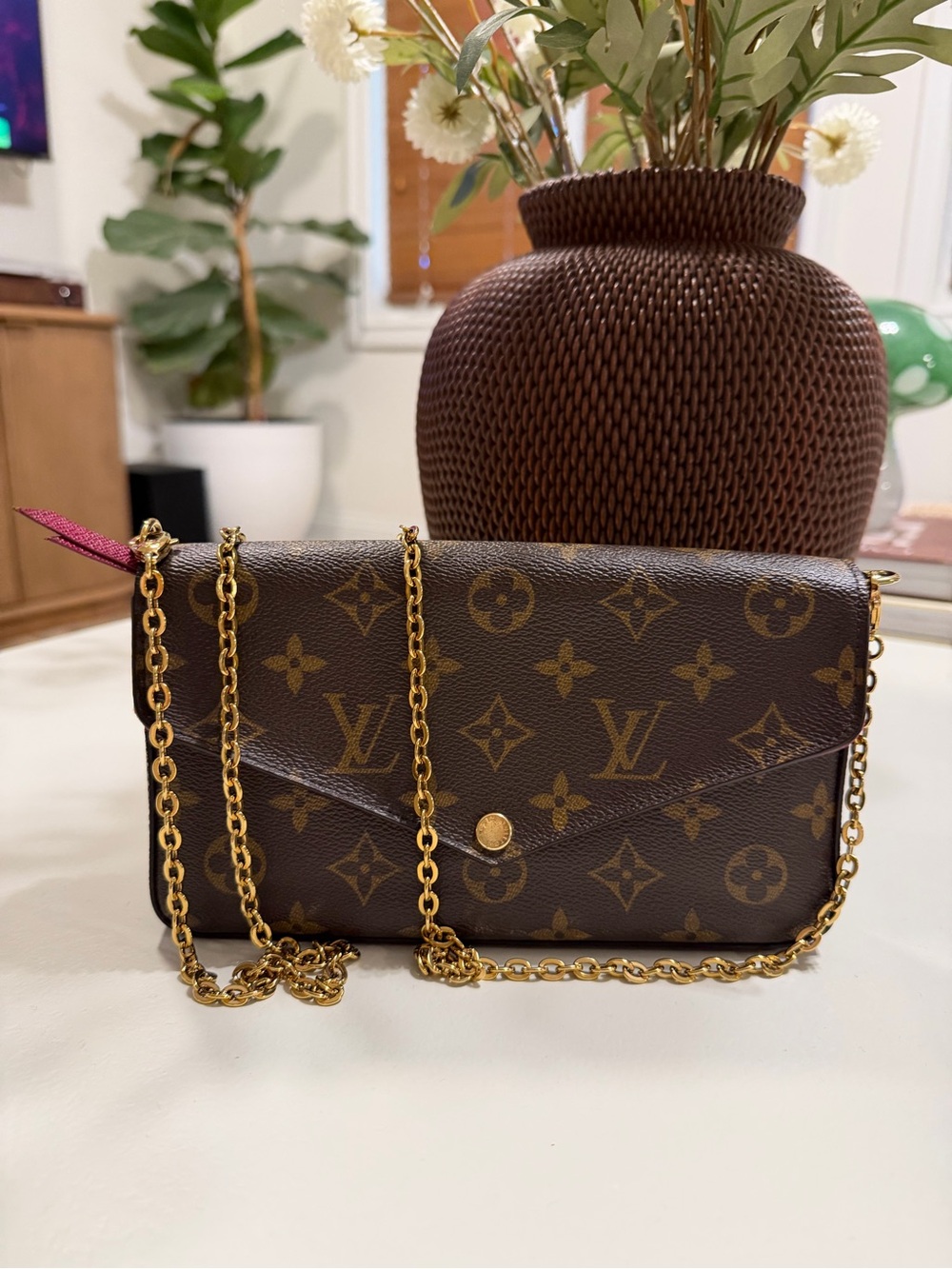 Authentic Louis Vuitton Pochette Félicie Monogram – Complete Set